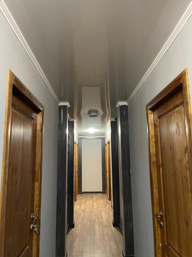 ホテル Fam_House ビシュケク エクステリア 写真